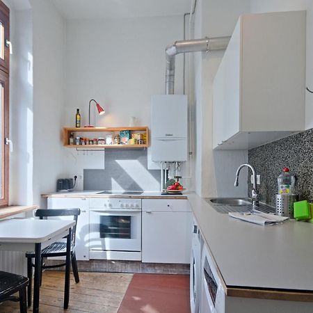 Courtyard Apartment Berlino Esterno foto