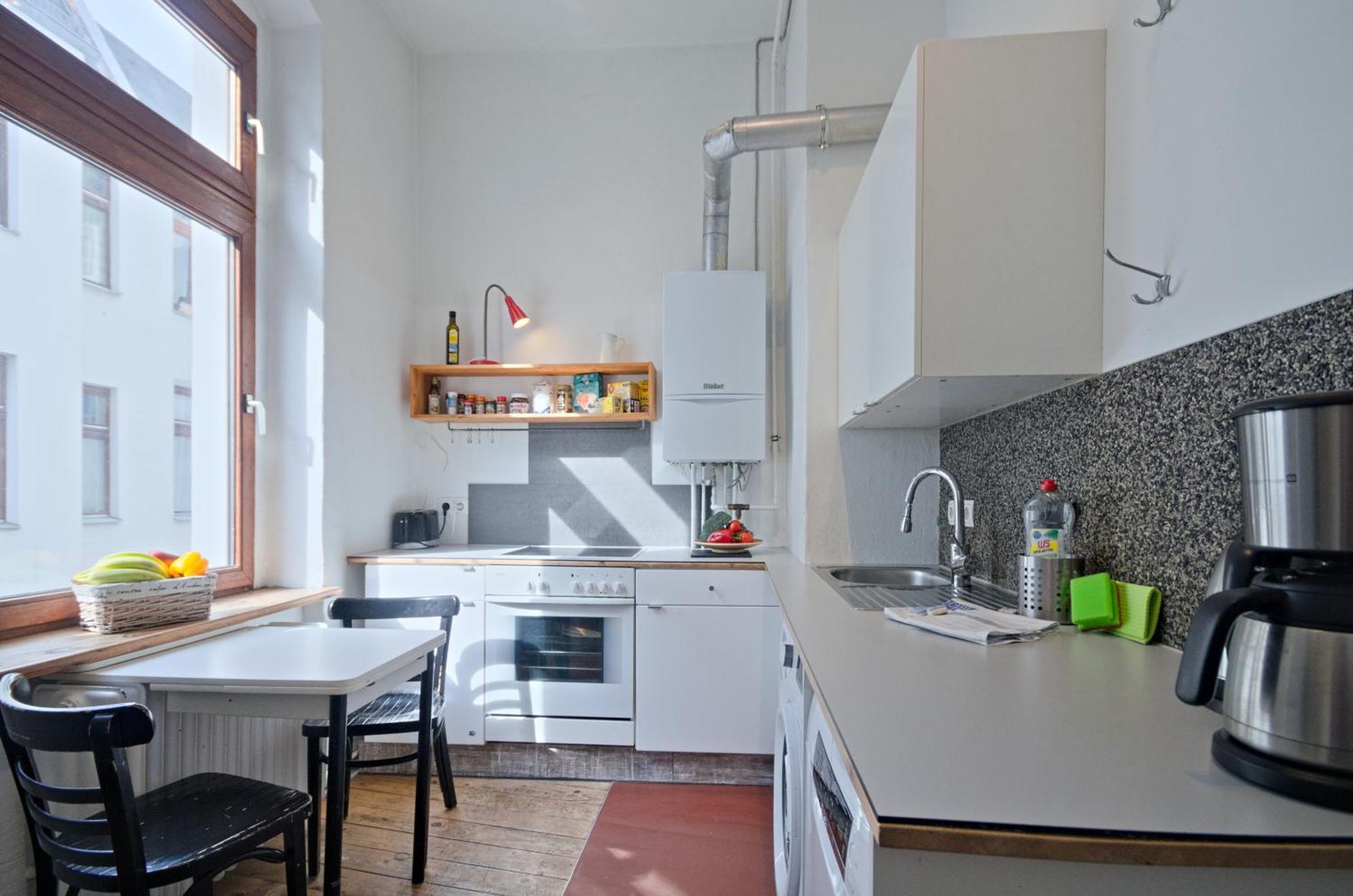Courtyard Apartment Berlino Esterno foto
